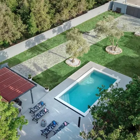 度假居 Amfora 沃德年